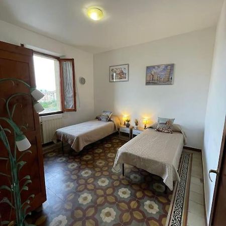 Апартаменты La Casa Di Alex - Alex'S House Колле-ди-Валь-д'Эльса Экстерьер фото
